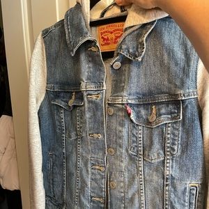 Levi’s hybrid denim jacket hoodie